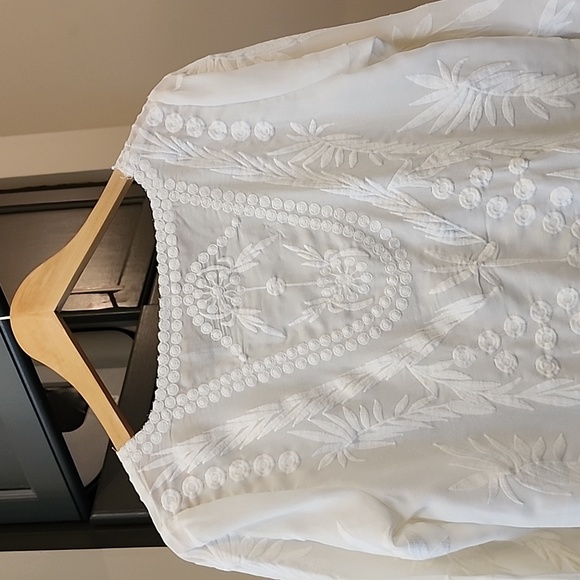 PilyQ Embroidered Beach Cover Up White Size M/L - Picture 9 of 9